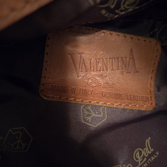 Valentina Pink Leather Barrel Style Shoulder Bag...EUC - Picture 10 of 11